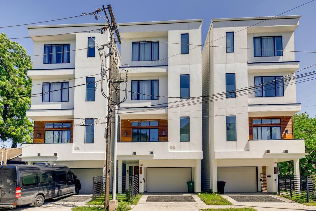 4 Story House Near Downtown - 7 Beds & Great For Groups Βίλα Χιούστον Εξωτερικό φωτογραφία